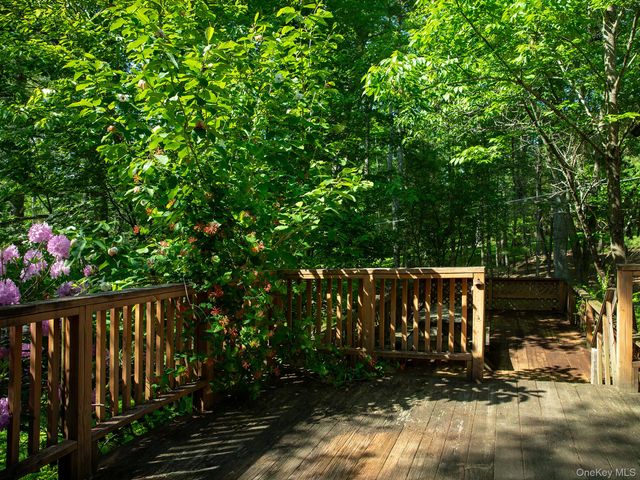 328 Lake View Drive Road, Highland Lake, NY 12743