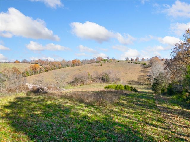 4715 County Road 811, Green Forest, AR 72638