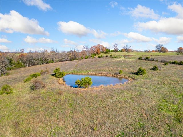 4715 County Road 811, Green Forest, AR 72638