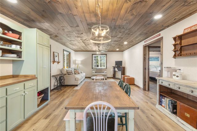 4715 County Road 811, Green Forest, AR 72638