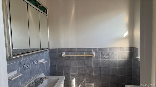 141-33 255th Street, Rosedale, NY 11422