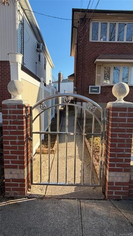 141-33 255th Street, Rosedale, NY 11422