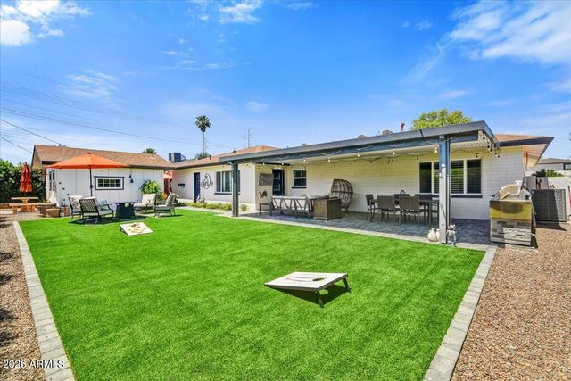 6637 E Oak Street, Scottsdale, AZ 85257