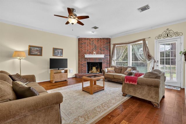 1306 N Gabriel River Circle, Sugar Land, TX 77478