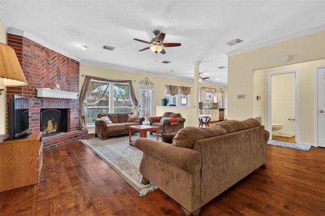 1306 N Gabriel River Circle, Sugar Land, TX 77478