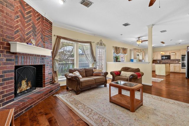 1306 N Gabriel River Circle, Sugar Land, TX 77478
