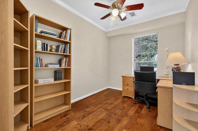 1306 N Gabriel River Circle, Sugar Land, TX 77478