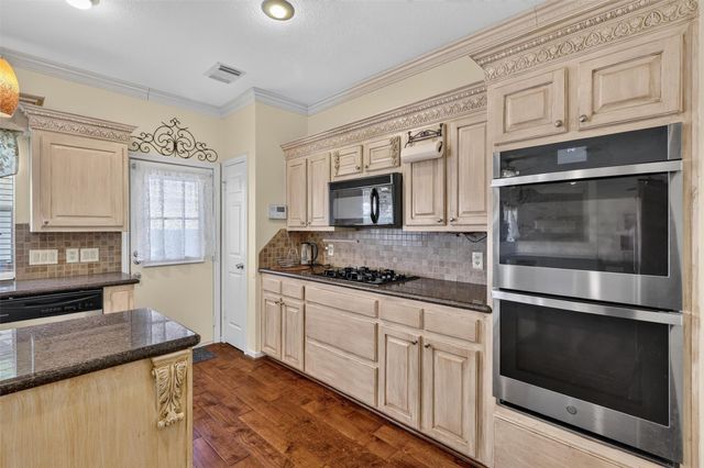 1306 N Gabriel River Circle, Sugar Land, TX 77478