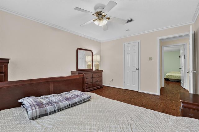 1306 N Gabriel River Circle, Sugar Land, TX 77478