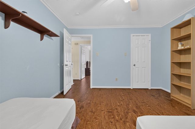 1306 N Gabriel River Circle, Sugar Land, TX 77478