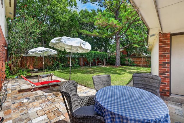 1306 N Gabriel River Circle, Sugar Land, TX 77478