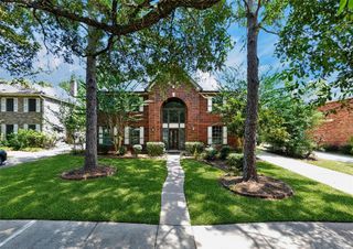 1306 N Gabriel River Circle, Sugar Land, TX 77478