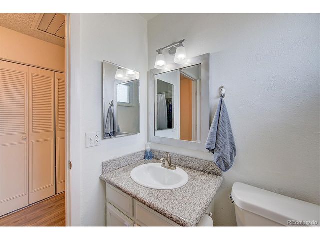 9906 Orangewood Dr, Thornton, CO 80260