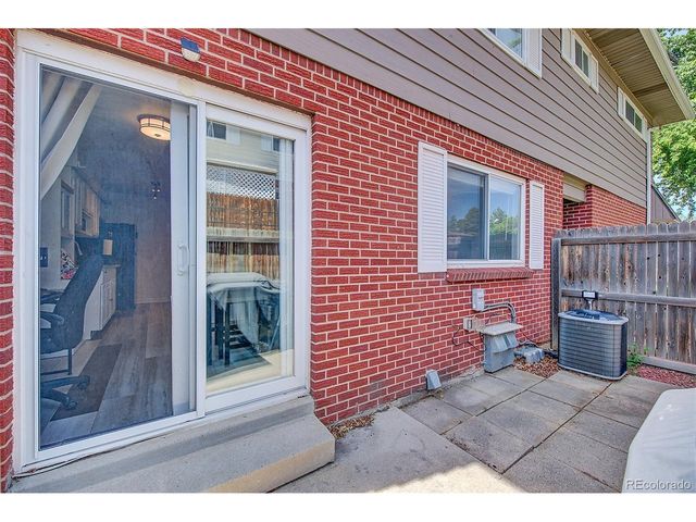 9906 Orangewood Dr, Thornton, CO 80260