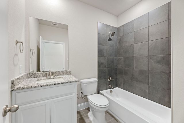 2110 Briarwood, Bridgeport, TX 76426