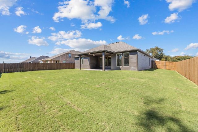 2110 Briarwood, Bridgeport, TX 76426