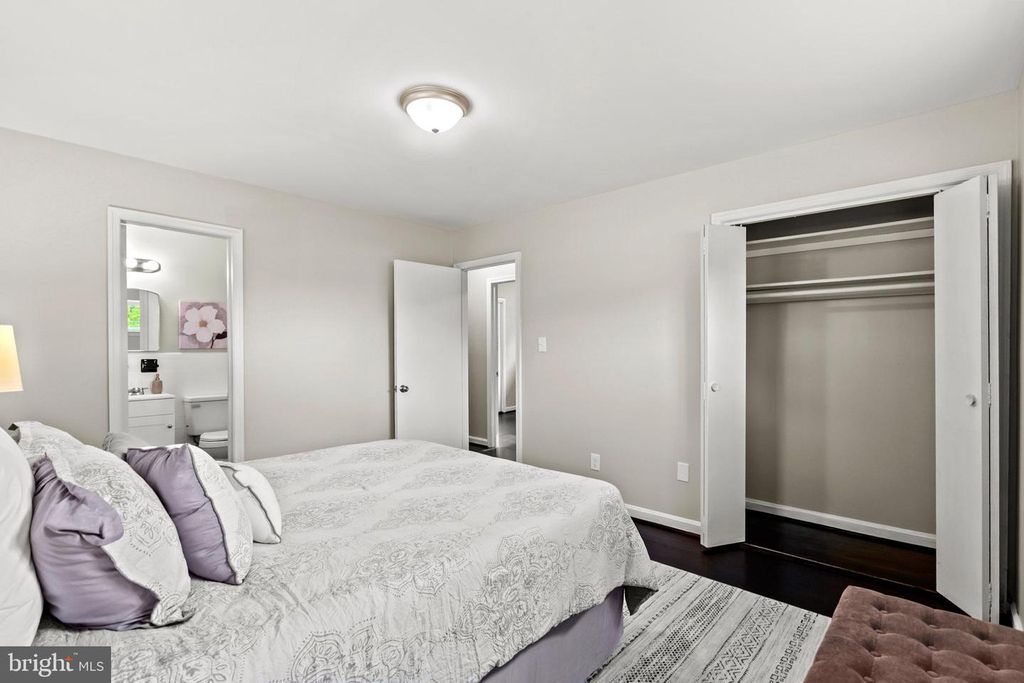 Image 20 of property listing at 710 FARMINGTON RD W, Accokeek, MD 20607