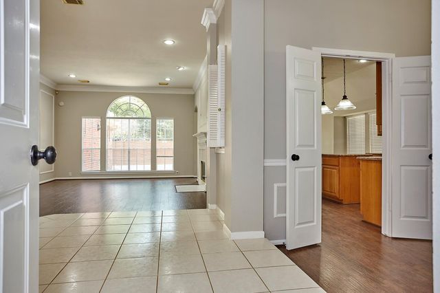 6734 Wildacre Drive, Sugar Land, TX 77479