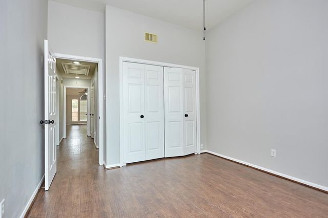 6734 Wildacre Drive, Sugar Land, TX 77479