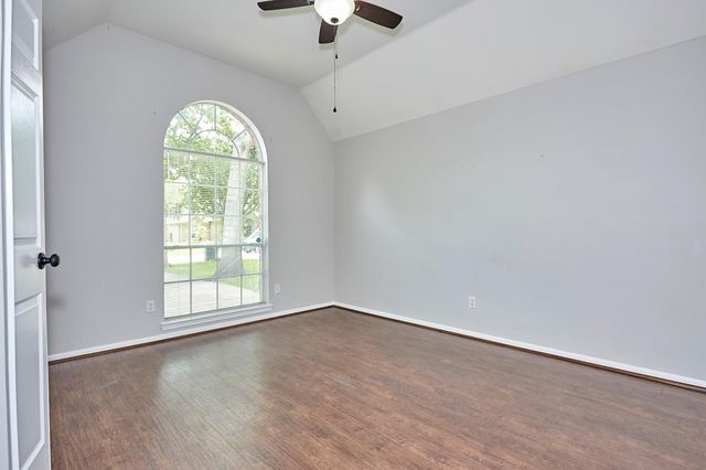 6734 Wildacre Drive, Sugar Land, TX 77479