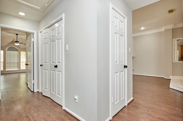 6734 Wildacre Drive, Sugar Land, TX 77479