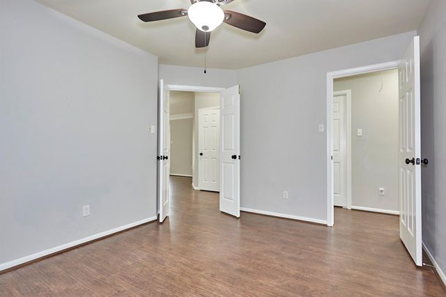 6734 Wildacre Drive, Sugar Land, TX 77479