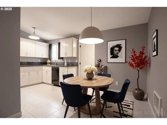 6402 Se 57TH Ave, Portland, OR 97206