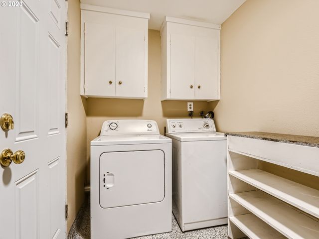 6402 Se 57TH Ave, Portland, OR 97206