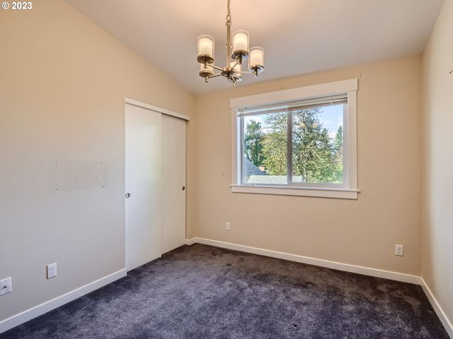 6402 Se 57TH Ave, Portland, OR 97206