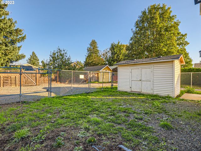 6402 Se 57TH Ave, Portland, OR 97206