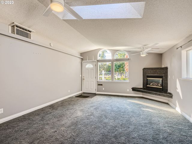 6402 Se 57TH Ave, Portland, OR 97206