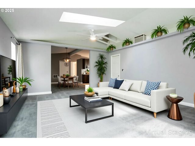 6402 Se 57TH Ave, Portland, OR 97206