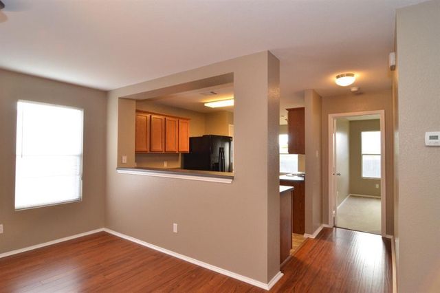 806 Municipal DR, Leander, TX 78641