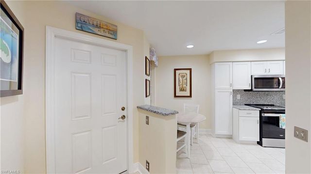 9100 Southmont CV # 104, Fort Myers, FL 33908