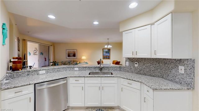 9100 Southmont CV # 104, Fort Myers, FL 33908