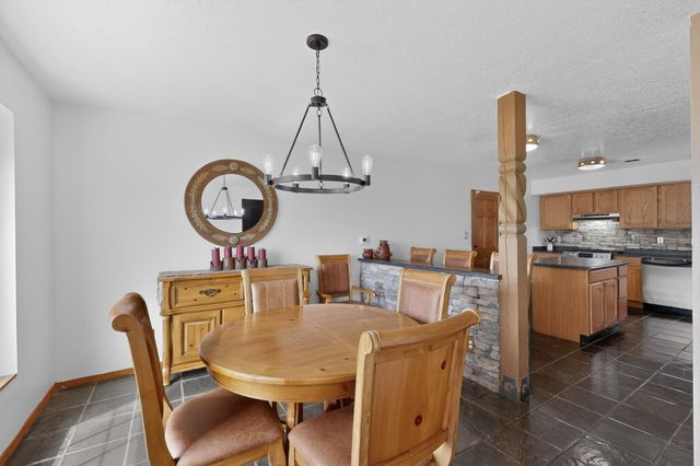 832 Monticello Park Drive SE, Rio Rancho, NM 87124