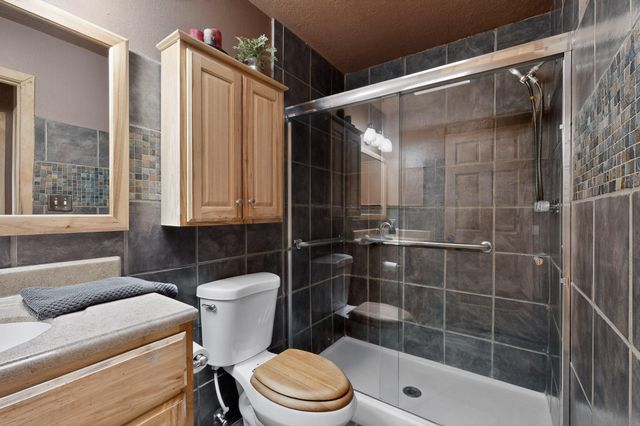 832 Monticello Park Drive SE, Rio Rancho, NM 87124