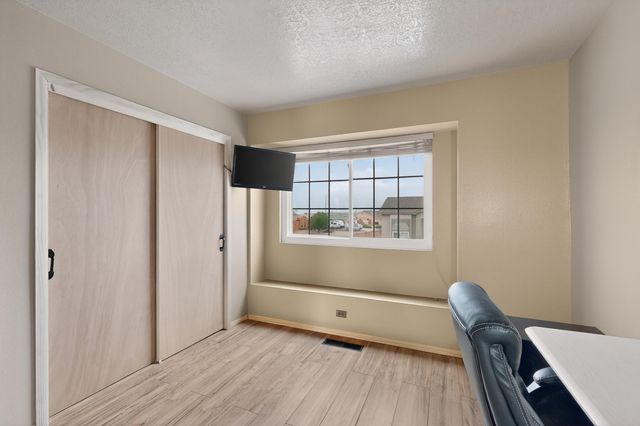 832 Monticello Park Drive SE, Rio Rancho, NM 87124