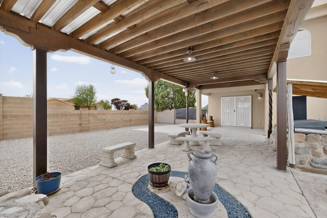 832 Monticello Park Drive SE, Rio Rancho, NM 87124