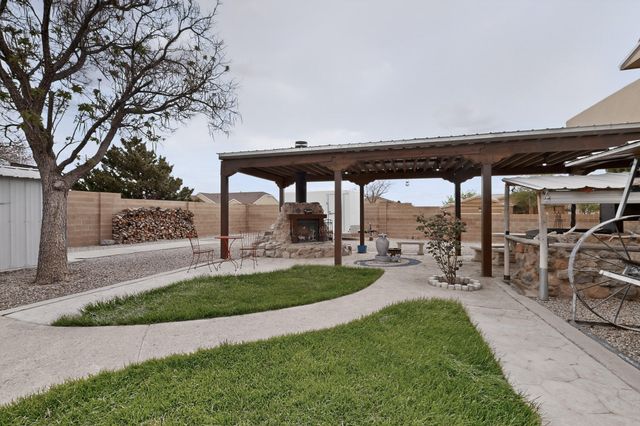 832 Monticello Park Drive SE, Rio Rancho, NM 87124