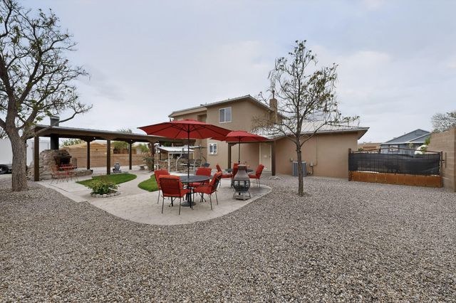 832 Monticello Park Drive SE, Rio Rancho, NM 87124