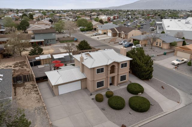 832 Monticello Park Drive SE, Rio Rancho, NM 87124