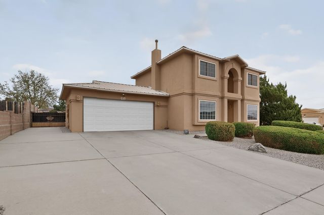 832 Monticello Park Drive SE, Rio Rancho, NM 87124