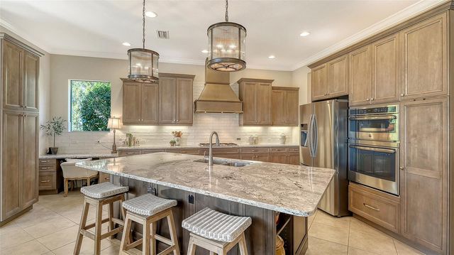 7504 WINDY HILL COVE, Lakewood Ranch, FL 34202