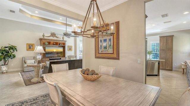 7504 WINDY HILL COVE, Lakewood Ranch, FL 34202