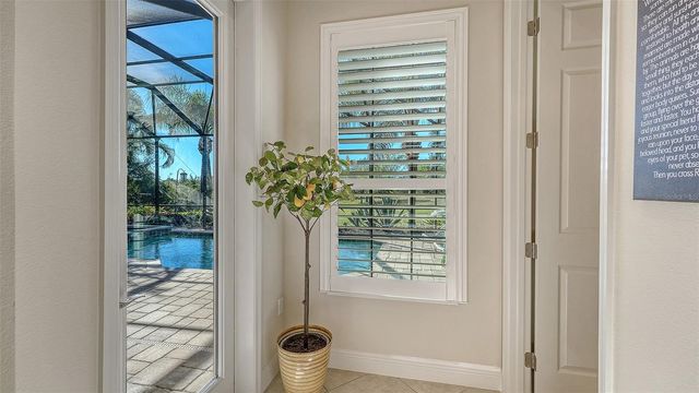 7504 WINDY HILL COVE, Lakewood Ranch, FL 34202