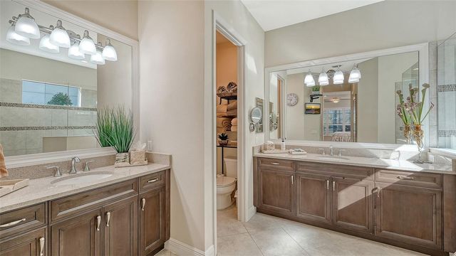 7504 WINDY HILL COVE, Lakewood Ranch, FL 34202