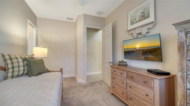 7504 WINDY HILL COVE, Lakewood Ranch, FL 34202