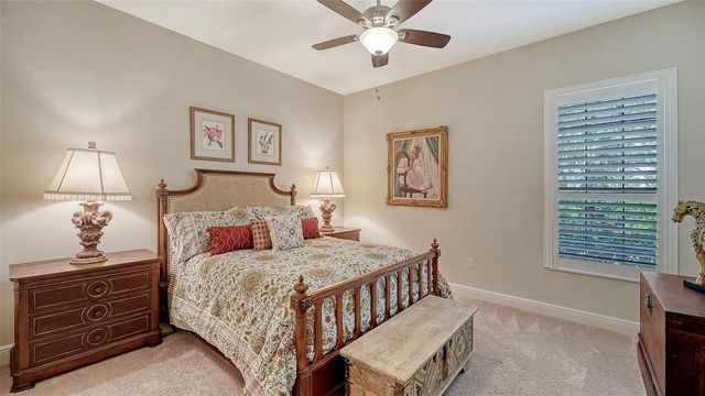 7504 WINDY HILL COVE, Lakewood Ranch, FL 34202