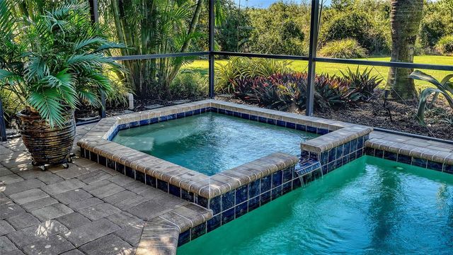 7504 WINDY HILL COVE, Lakewood Ranch, FL 34202